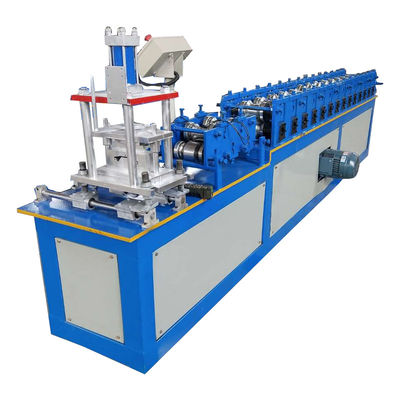 Qualität  Hotels Automatic Metal Roller Shutter Door Machine Sandwich Cut Slat Forming PU Foam Slats Rolling Machinery usine