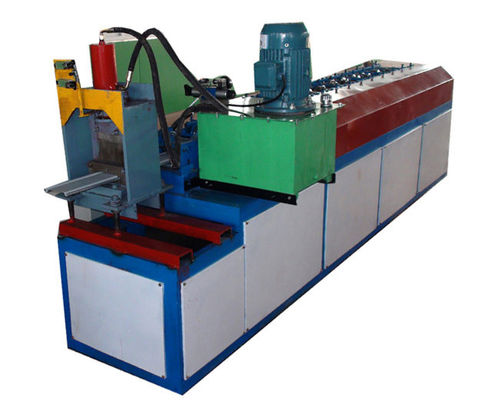 Qualität  Factory Hot Sale Used Roller Shutter Roll Forming Machine / Rolling Shutter Slats Roll Forming Machine usine
